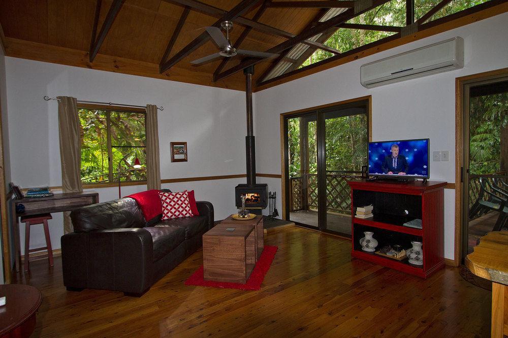 Crater Lakes Rainforest Cottages Янгабъра Екстериор снимка