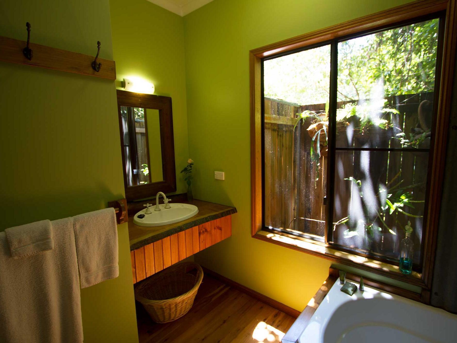 Crater Lakes Rainforest Cottages Янгабъра Екстериор снимка