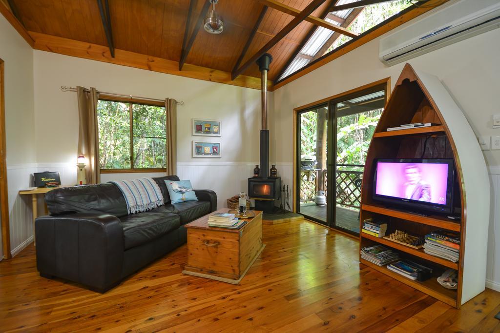 Crater Lakes Rainforest Cottages Янгабъра Екстериор снимка