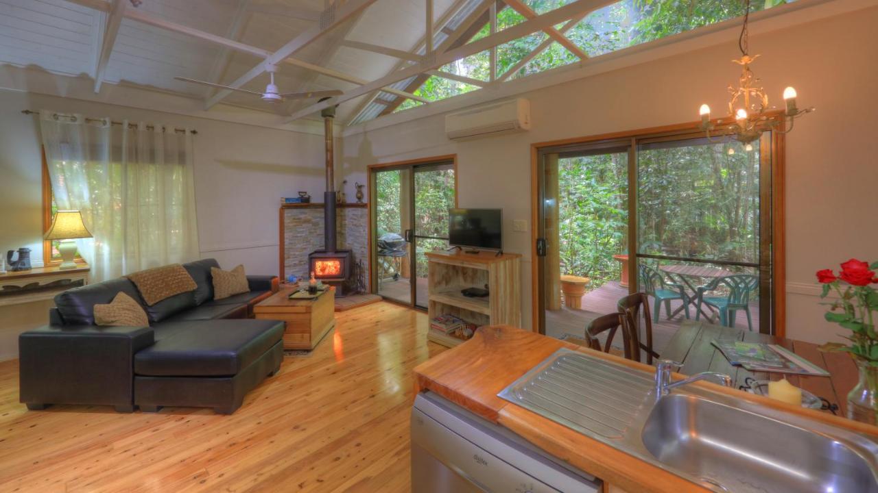 Crater Lakes Rainforest Cottages Янгабъра Екстериор снимка